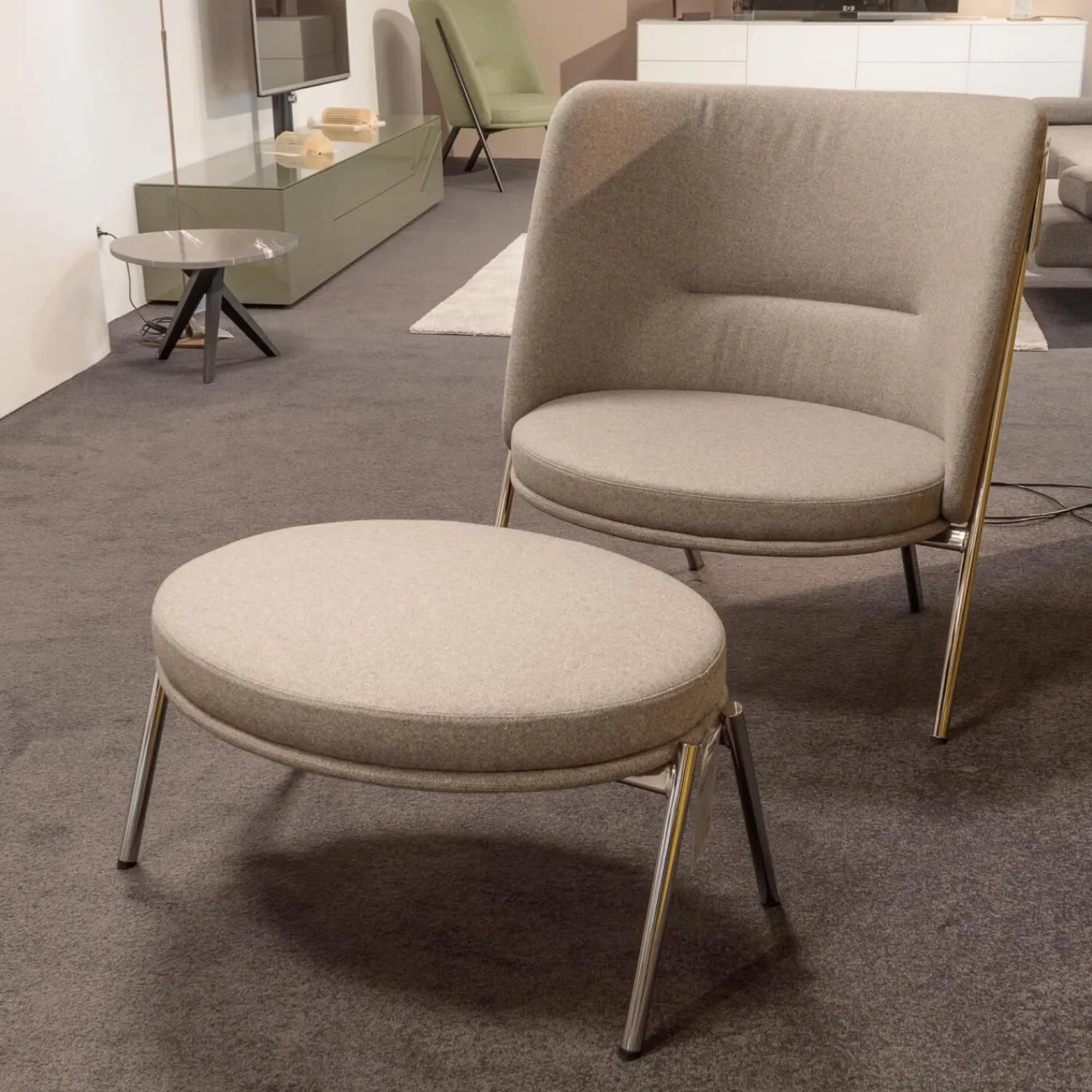 Tecta Loungesessel|Loungesessel D70 Und Hocker C70 Bezug Stoff Celia 0208 Grau Meliert Gestell Stahlrohr Verchromt