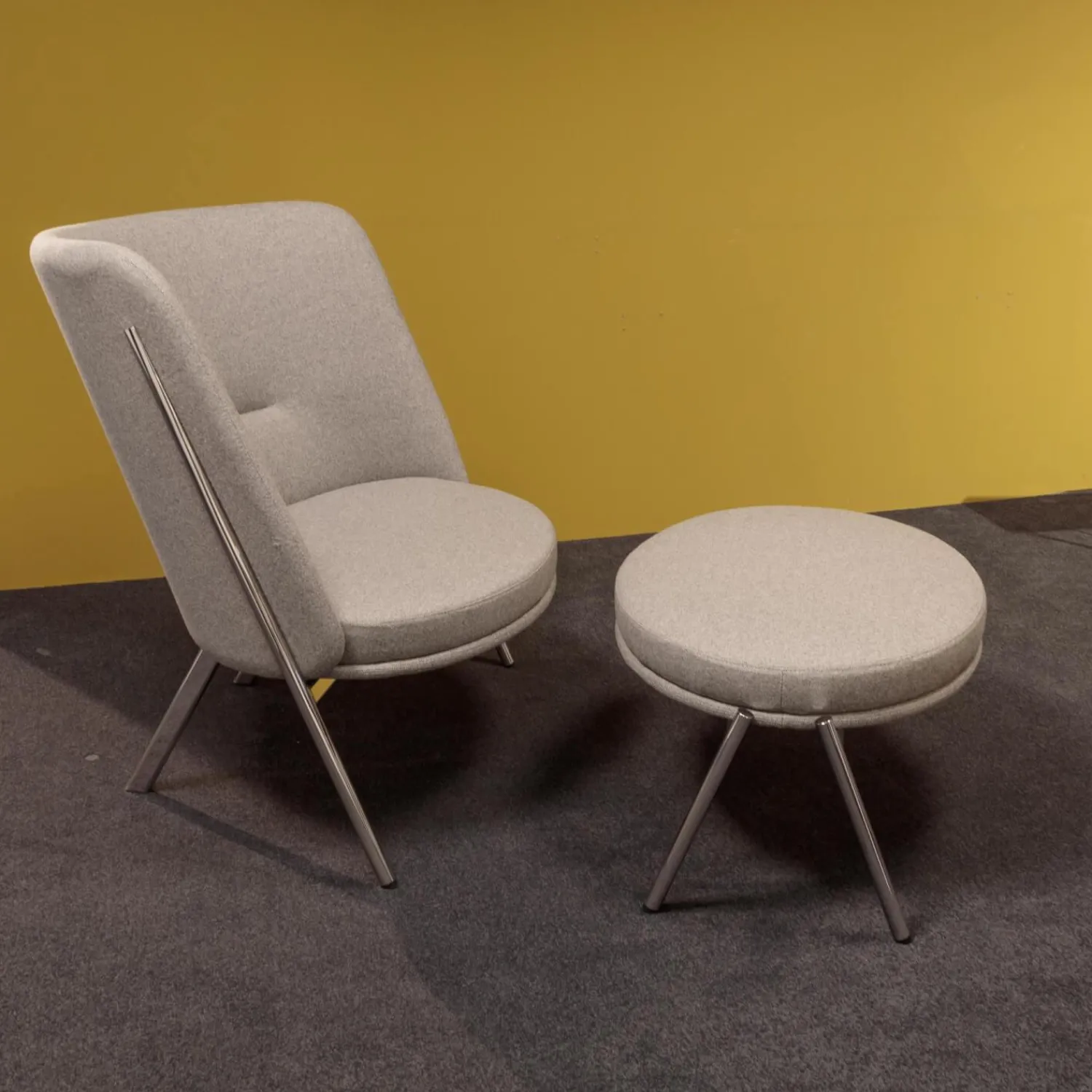 Tecta Loungesessel|Loungesessel D70 Und Hocker C70 Bezug Stoff Celia 0208 Grau Meliert Gestell Stahlrohr Verchromt