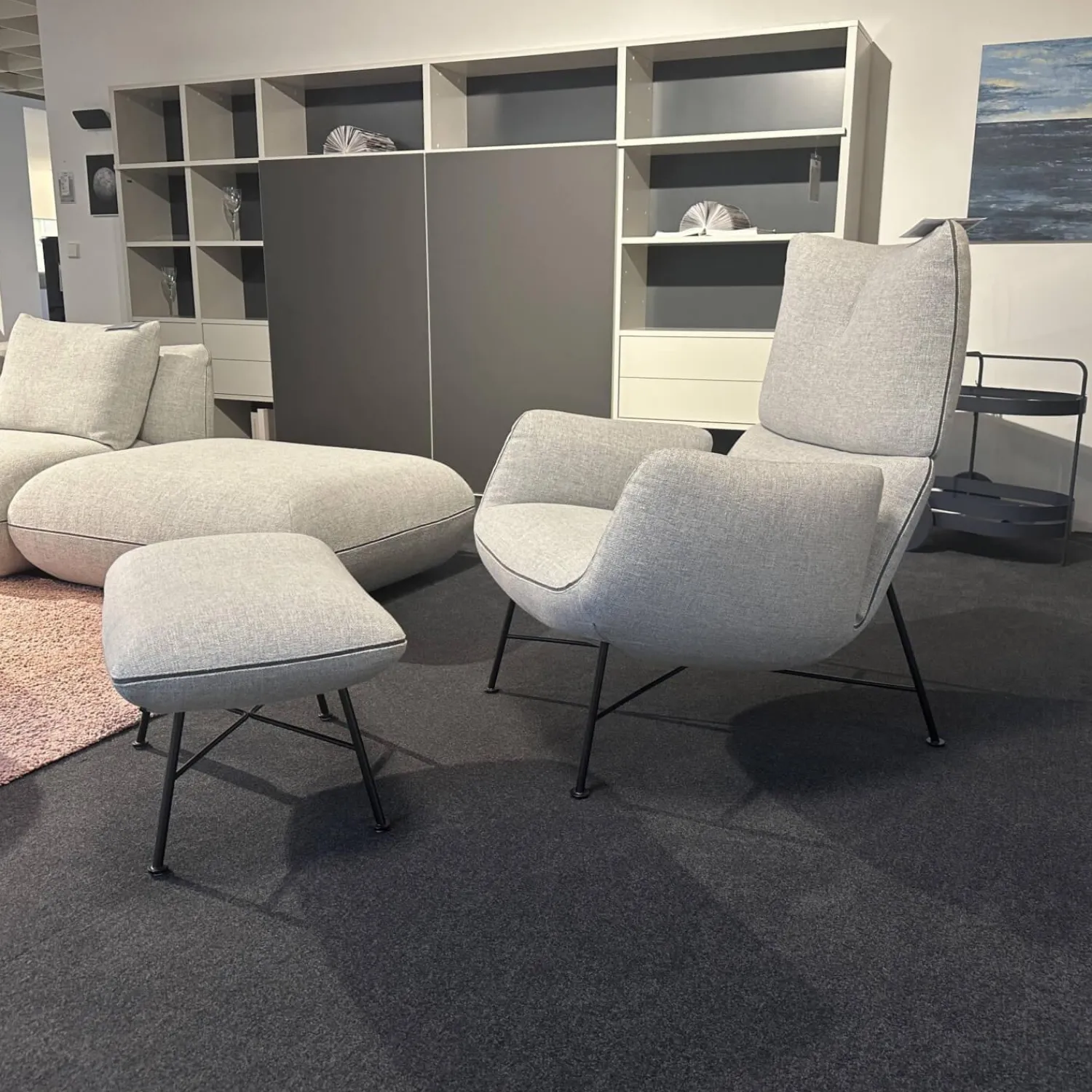 COR Loungesessel|Loungesessel Jalis Stoff 8300 Lichtgrau Grau 4 Fuß Drahtgestell Schwarz Pulverbeschichtet Inklusive Hocker