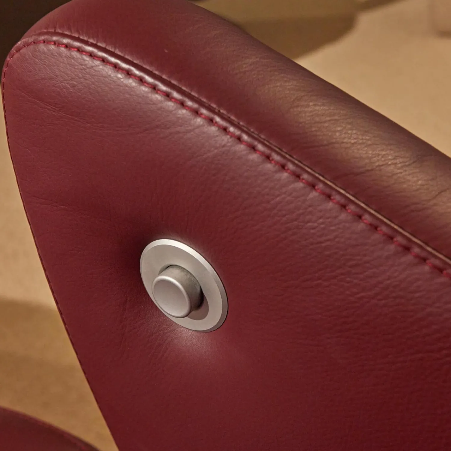 Züco Loungesessel|Loungesessel Mit Hocker 4+ Lounge Shiraz Rot 29 Lavalina Fußkreuz Alu Poliert