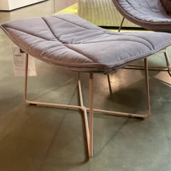 KFF Loungesessel|Loungesessel Nest Pure Stoff Seven 71 Lavendel Violett Schale Formflies Grau Gestell Rose Inklusive Hocker