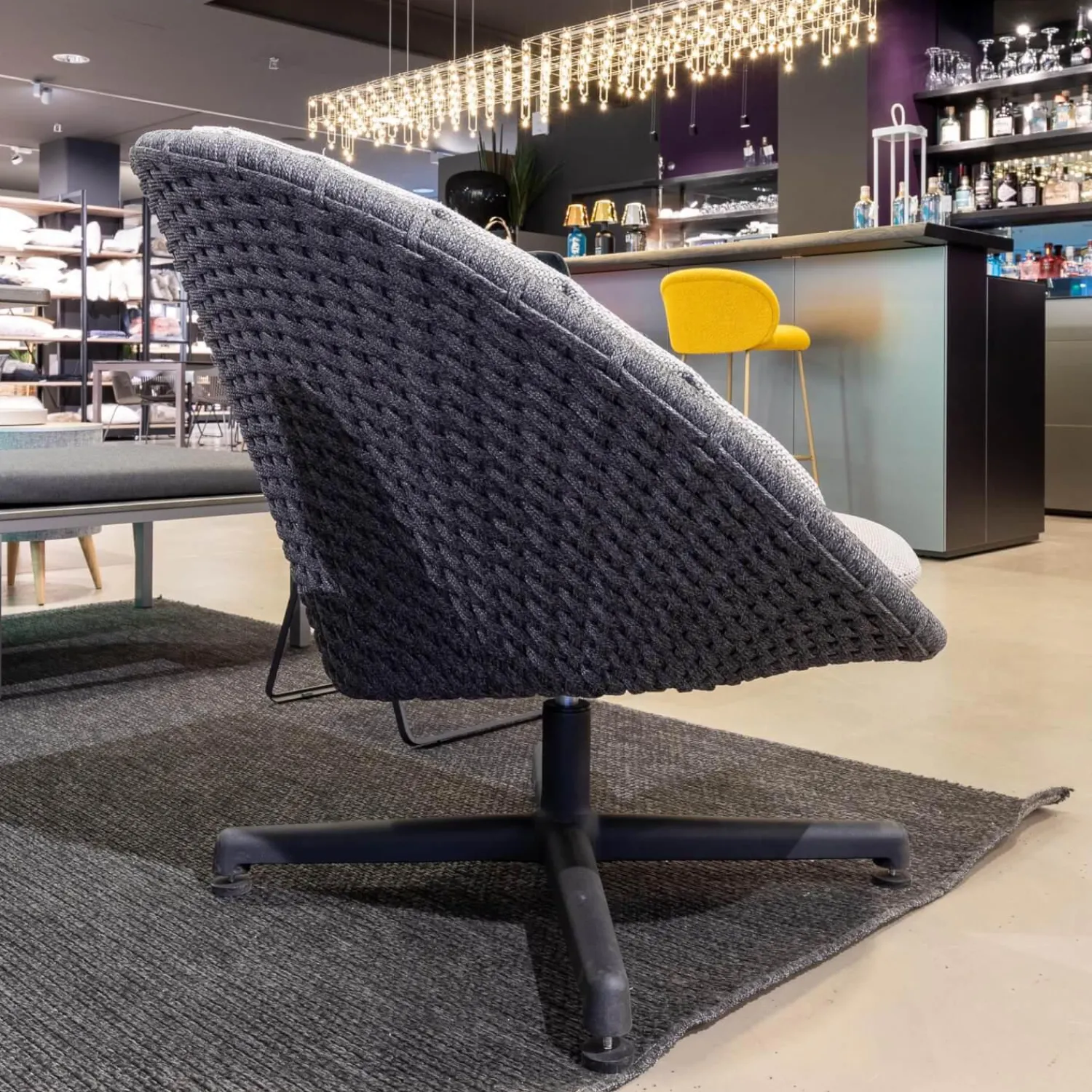 Cane Line Loungesessel|Loungesessel Peacock Soft Rope Geflecht Dark Grey Grau Gestell Aluminium Dark Grey Grau Drehbar Inklusive Kissensatz Light Grey Grau