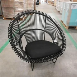 Vincent Sheppard Loungesessel|Loungesessel Roy Cocoon Outdoor Kissen Bezug Sunbrella Schwarz Geflecht Polyethylen Schwarz Untergestell Stahl Schwarz