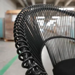 Vincent Sheppard Loungesessel|Loungesessel Roy Cocoon Outdoor Kissen Bezug Sunbrella Schwarz Geflecht Polyethylen Schwarz Untergestell Stahl Schwarz