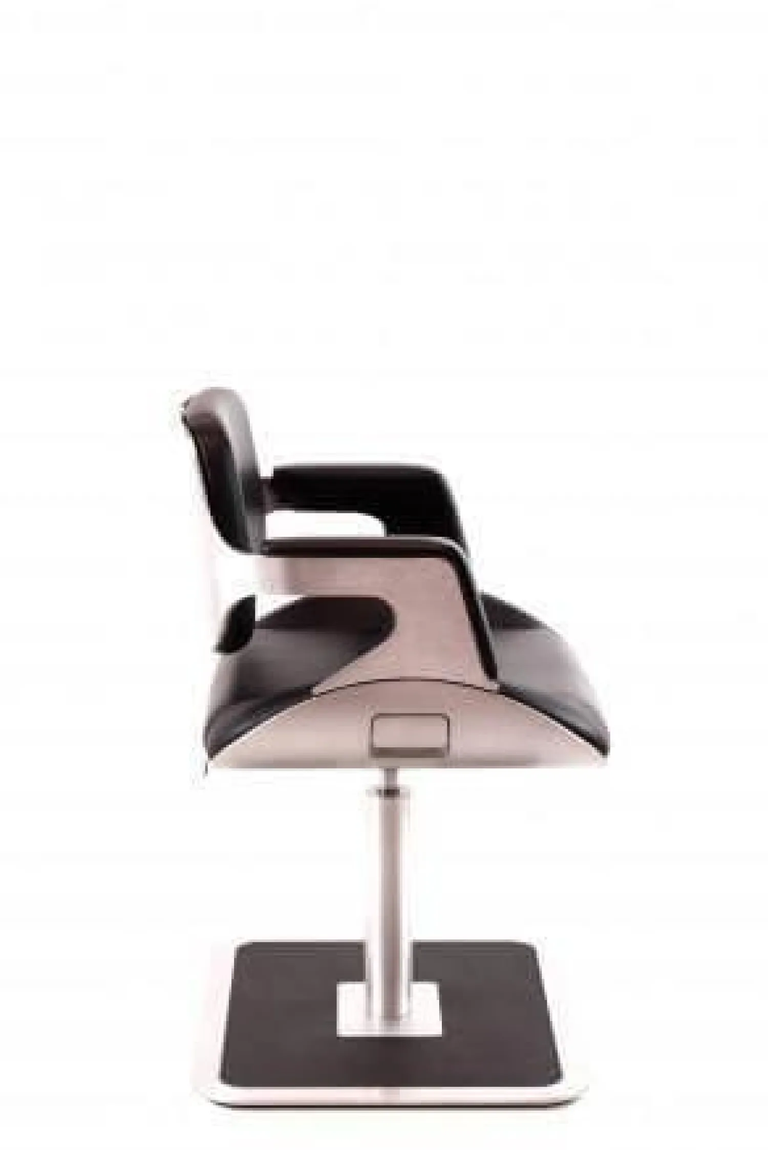 Interstuhl Bürostühle|Loungesessel 810S Silver Leder Premium Schwarz Gestell Metall Gebürstet