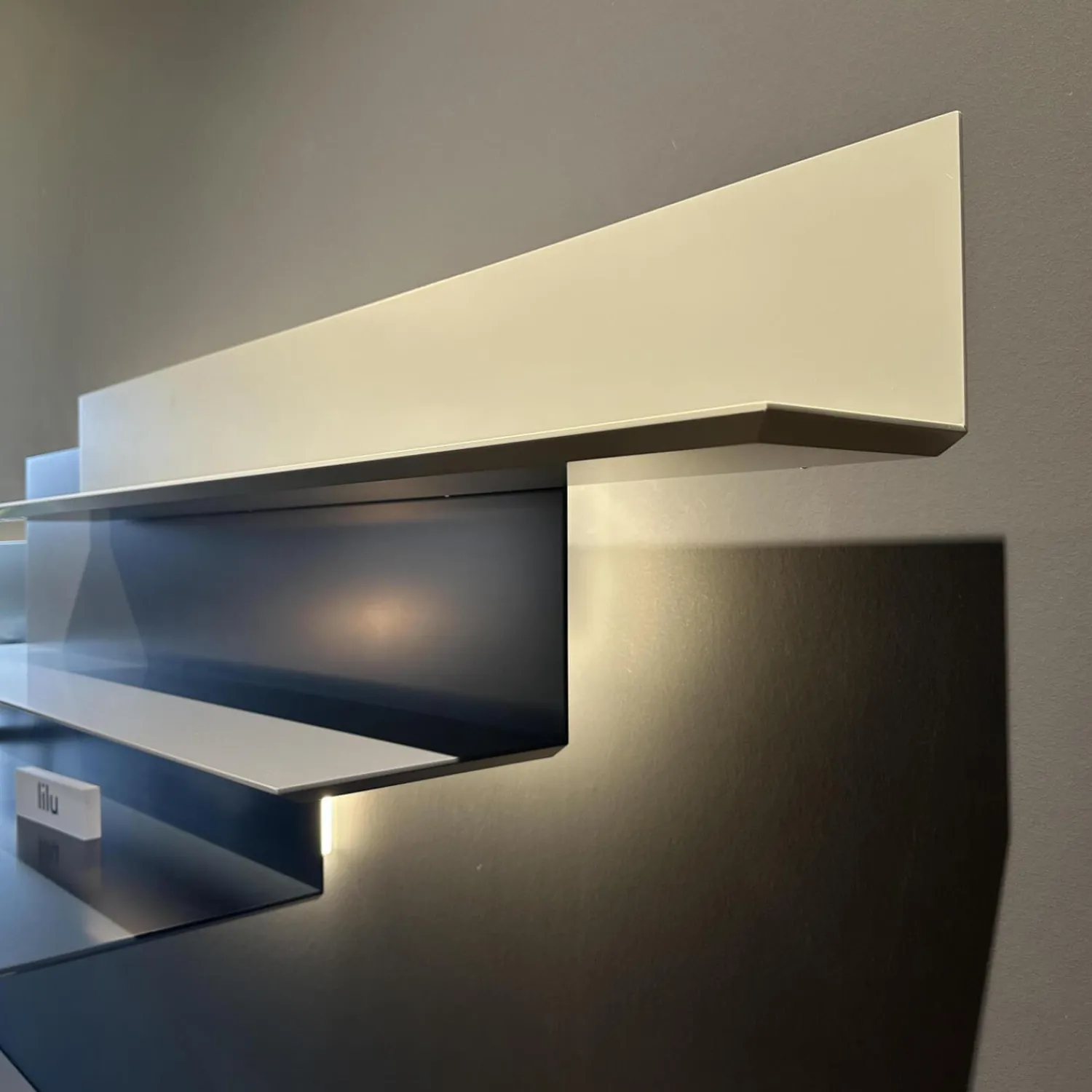 Interlübke Wohnwände & Tv-Lowboards|Lowboard Jorel Mattglas T83 Navy Und 82 Atlantic Inklusive Wandregal Lilu Und Beleuchtung