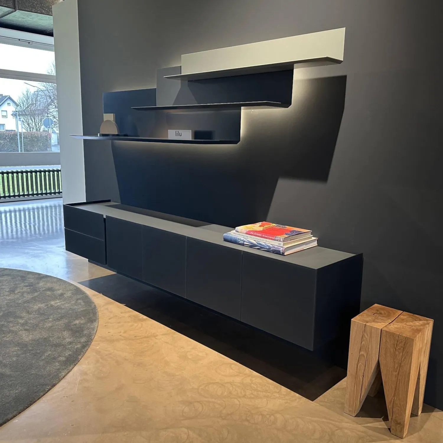 Interlübke Wohnwände & Tv-Lowboards|Lowboard Jorel Mattglas T83 Navy Und 82 Atlantic Inklusive Wandregal Lilu Und Beleuchtung