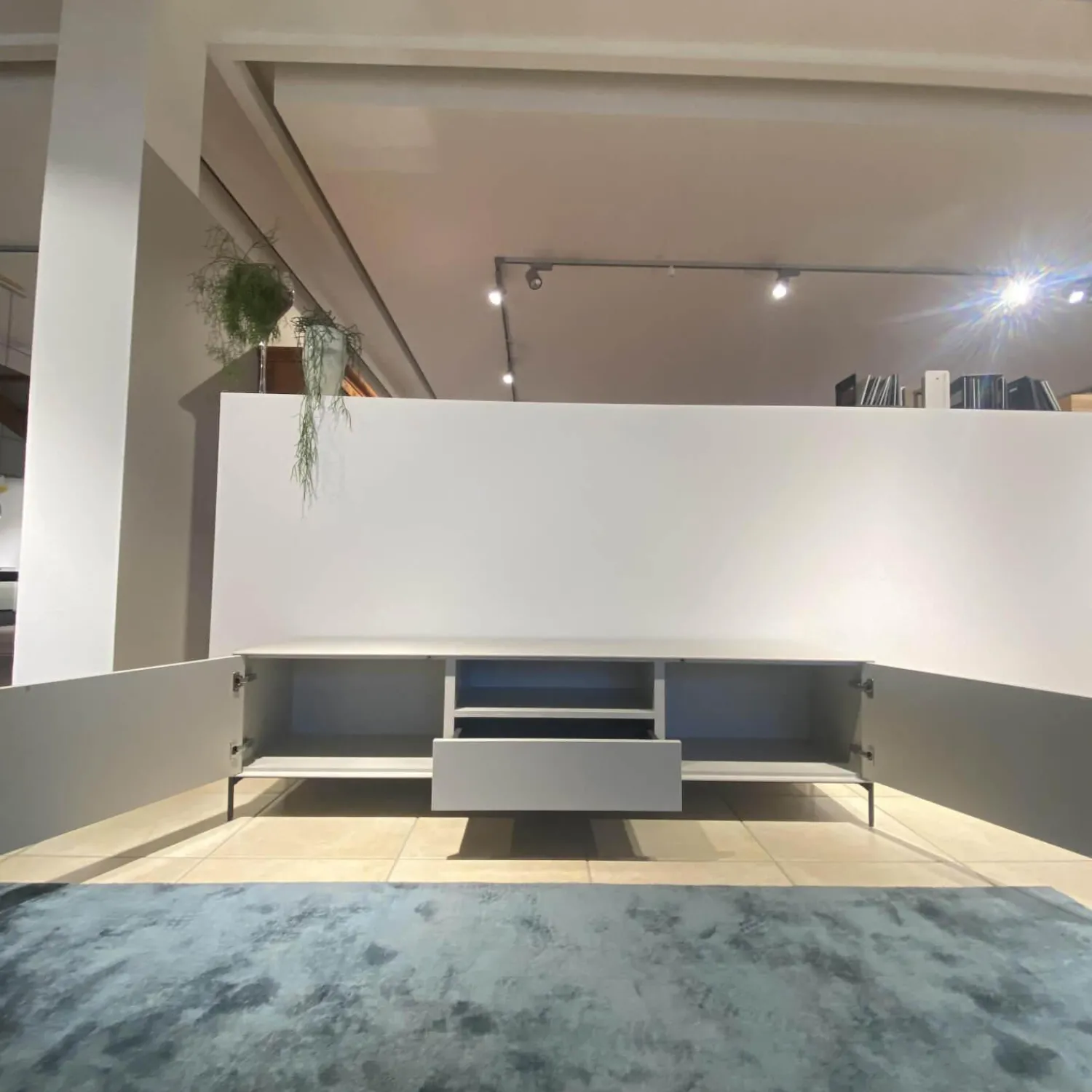 Treku Wohnwände & Tv-Lowboards|Lowboard Lauki Lack Graphit Hellgrau Beine Metall Schwarz