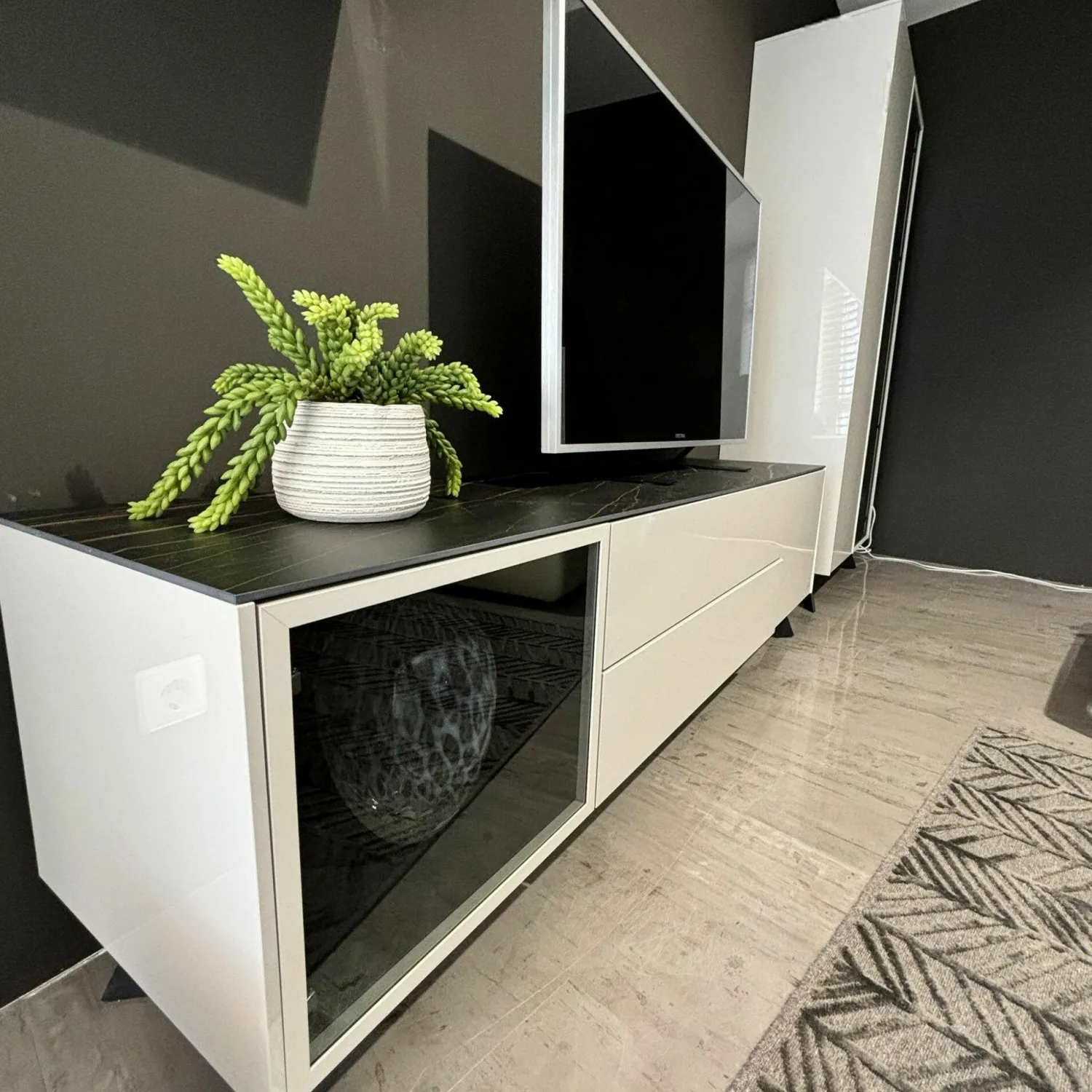 JOOP! Wohnwände & Tv-Lowboards|Lowboard Mit Hängeschrank Gloss Curves Lack Kristallgrau Grau Füße Metall Schwarz