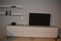 WK Wohnen Wohnwände & Tv-Lowboards|Lowboard mit Wandpaneelen WK 418 Zola Platte Glas Lackiert 407 Front Glattlack Steingrau Kufe Schwarz