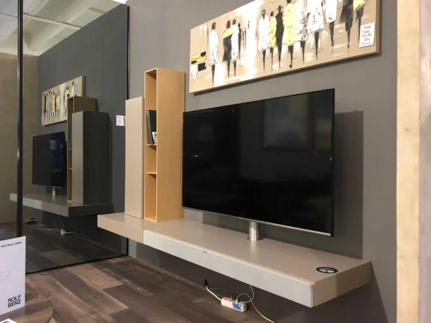 Spectral Smart Furniture Wohnwände & Tv-Lowboards|Medienmöbel Twenty Wandhängend Oberflächen Lack Matt Kieselstein Furnier Eiche Sand Stoff Silber