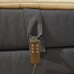 Mondo Boxspringbetten|Motor-Boxspringbett Espo Stoff Blau Fuß Matt Schwarz Matratzen H3/H4, Tagesdecke, Zierkissen,