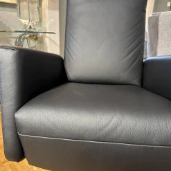 Bielefelder Werkstätten Relaxsessel|Motorsessel Charly Bezug Leder Normandie Schwarz Sternfuß Chrom Glänzend Mit Aufsthehhilfe Und Motorischer Verstellung