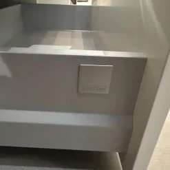 Interlübke Nachttische|Nachttisch Cube Lack Kristallweiß M02 Griffleiste Alufarben 019