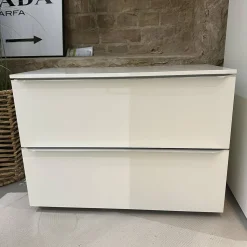 Interlübke Nachttische|Nachttisch Cube Lack Kristallweiß M02 Griffleiste Alufarben 019