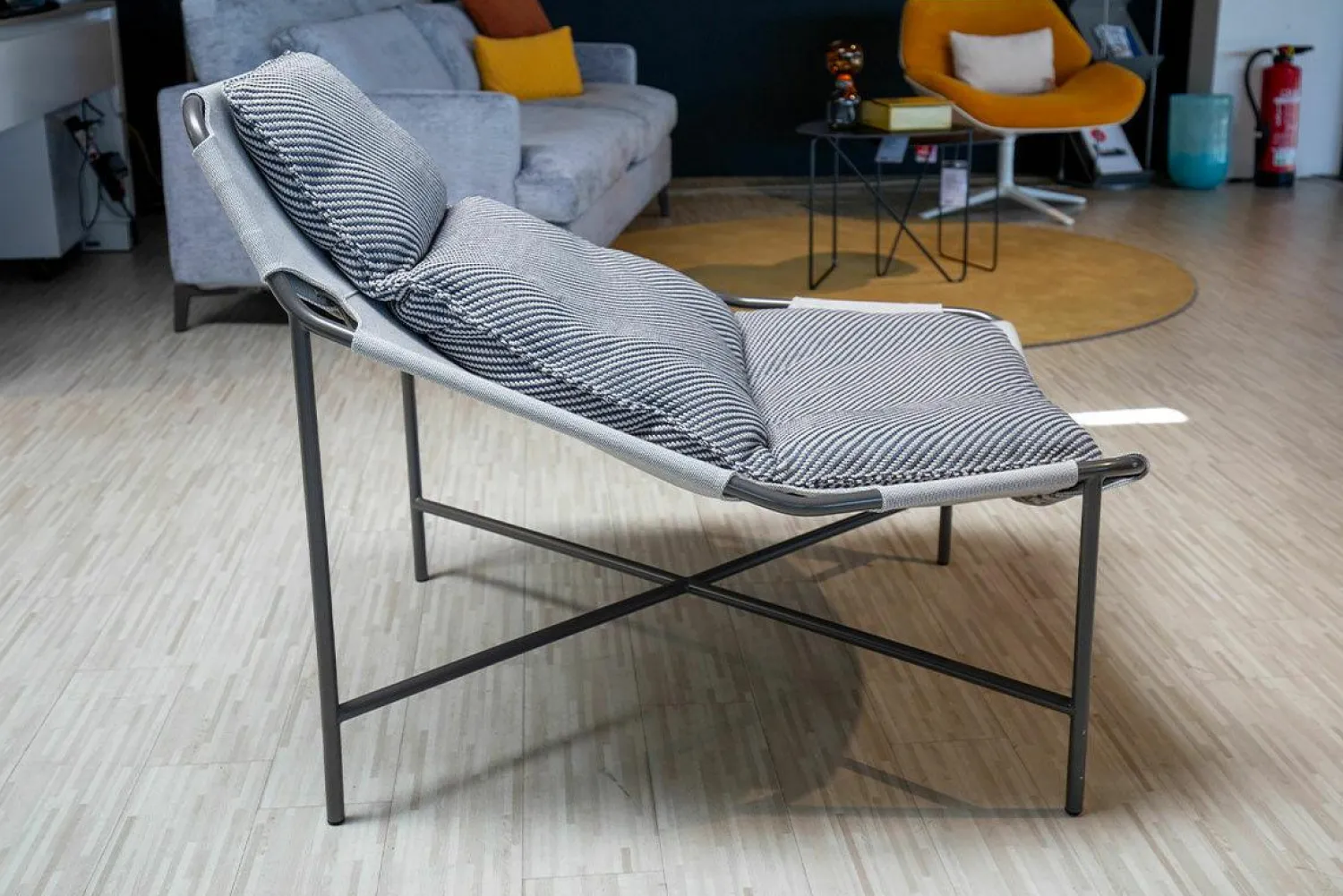 Rolf Benz Loungesessel|Outdoor-Sessel Jackout Stoff 20 462 Graublau Gestell Metall Anthrazit Pulverbeschichtet Inklusive Hocker