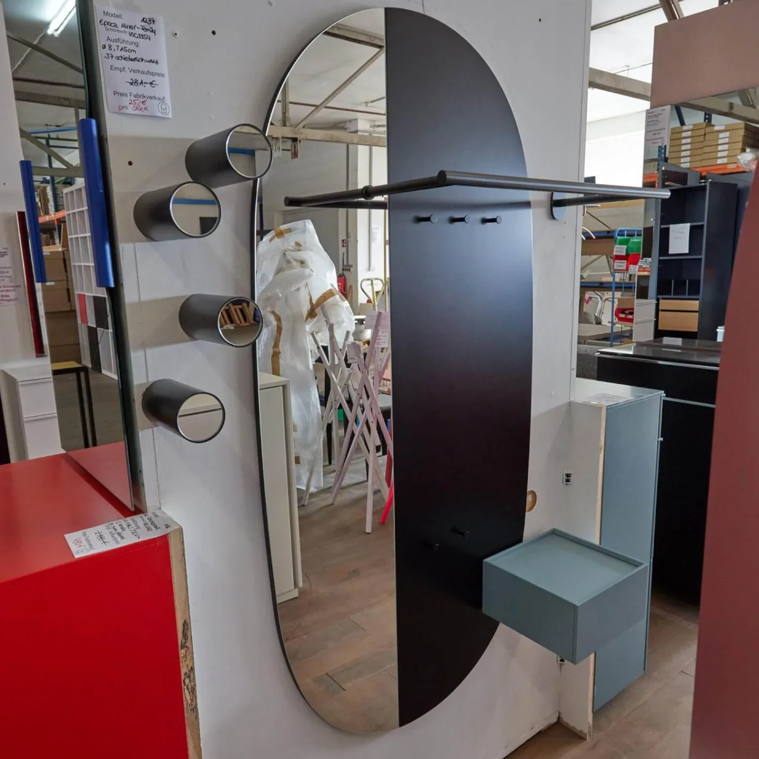 Schönbuch Garderoben|Paneelgarderobe Mask S Paneel Lack 46 Schwarz Und Schubkastenelement 53 Salbei Blau