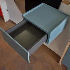 Schönbuch Garderoben|Paneelgarderobe Mask S Paneel Lack 46 Schwarz Und Schubkastenelement 53 Salbei Blau