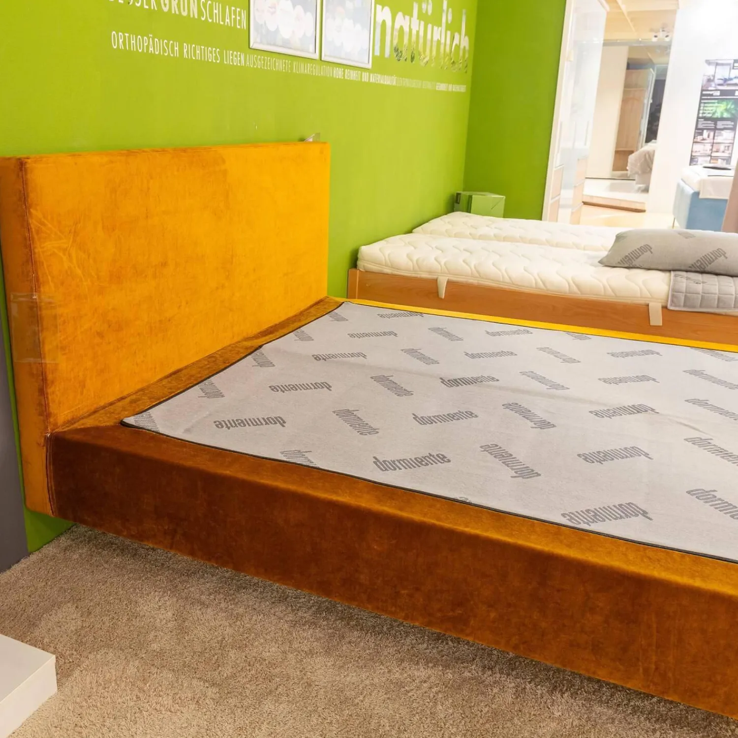 Dormiente Polsterbetten|Polsterbett Clia 2 Basisbezug Stoff Max Cotton Natur 061 Dekobezug Glenville Honey F1872 36 Gelb Orange Füße Buche Geölt Ohne Matratze Ohne Lattenrost