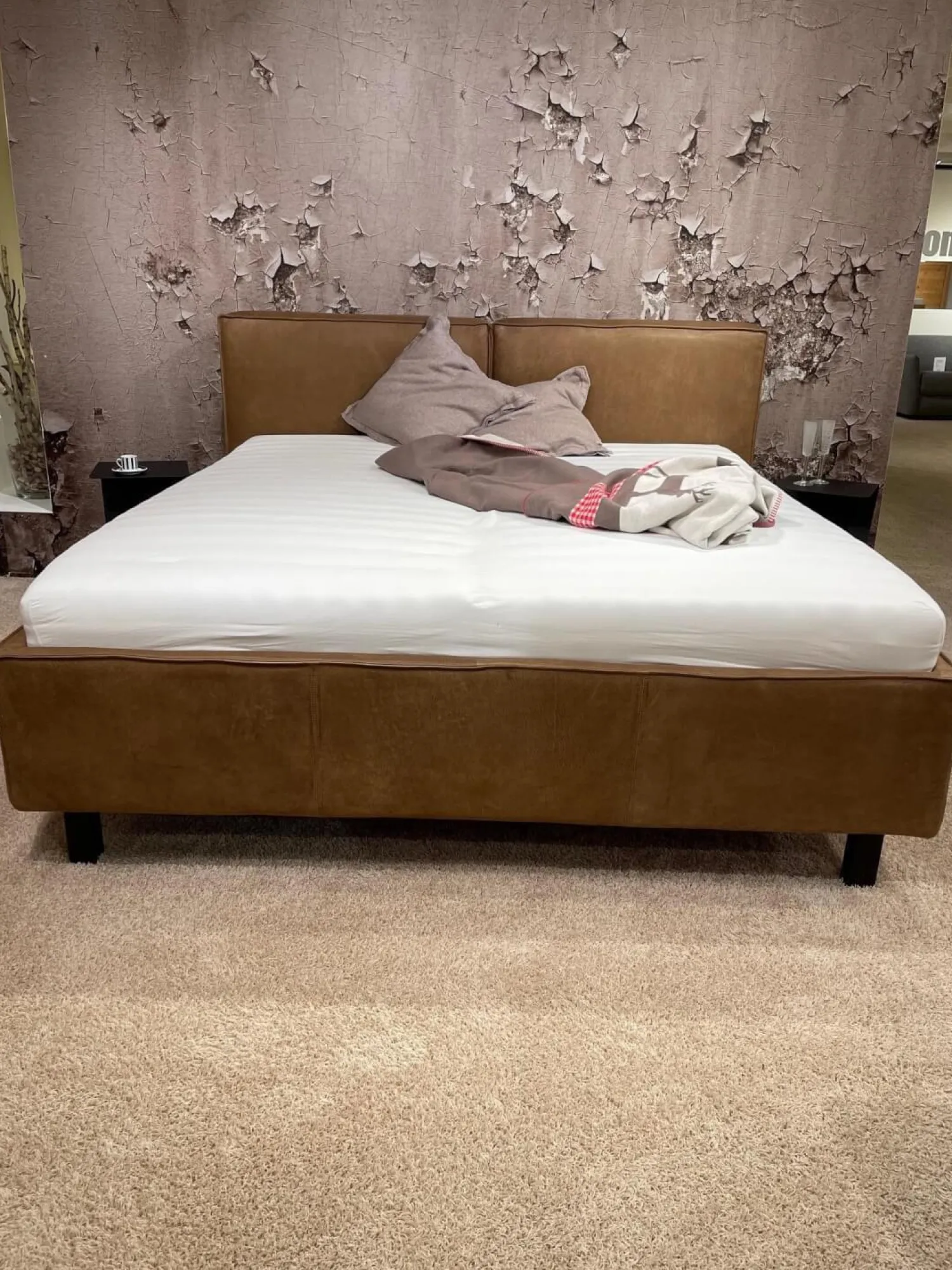 Eigene Herstellung Polsterbetten|Polsterbett Elisa In Boxspringoptik Wasserbüffelleder Coffee Braun ohne Lattenrost ohne Matratze