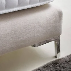 Treca Interiors Polsterbetten|Polsterbett Kate Stoff Hot Madison 072 Beige Creme Füße Chrom mit Matratzen