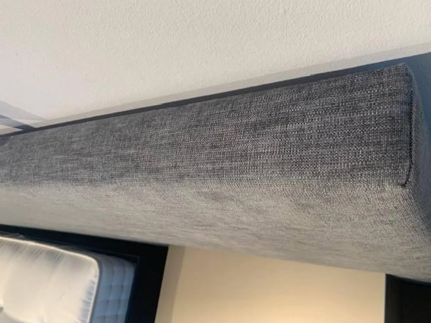 Kettnaker Polsterbetten|Polsterbett Stoff Maple Anthrazit Mit Lowboard 2 Nachttische Sowie Beleuchtung Im Kopfteil Intrigiert Ohne Matratze Ohne Lattenrost