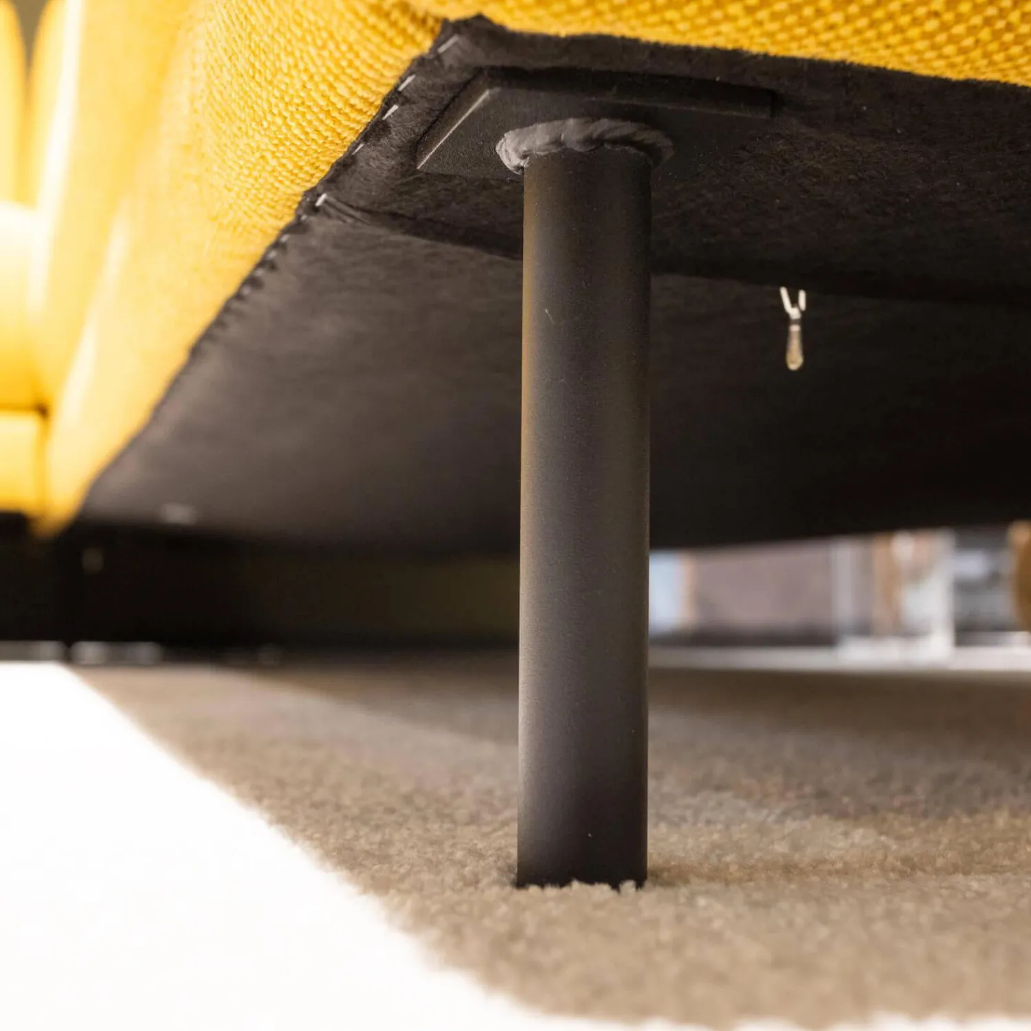 freistil Rolf Benz Polstergruppen|Polstereckgarnitur Und Sessel 170 Stoff 6545 Honiggelb Gelb Fuß Stahl Rundrohr Tiefschwarz RAL9005 Schwarz