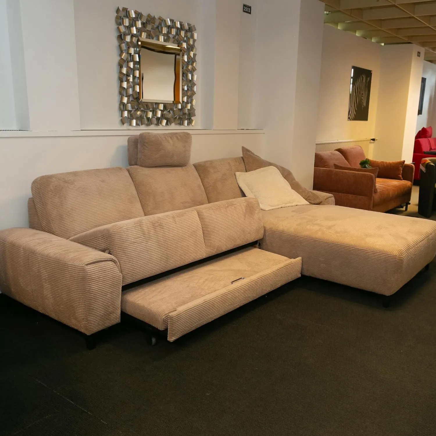 Gallery M Ecksofas|Polstergarnitur Leon Bezug Cord Taupe Metallfuß 1015 Schwarz Matt Mit Schlaffunktion