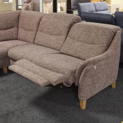 Activineo Ecksofas|Polstergarnitur Gavi Bezug Stoff Toronto 7 Brombeer Füße Eiche Inklusive Wall-Away Funktion Motorisch