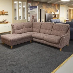 Activineo Ecksofas|Polstergarnitur Gavi Bezug Stoff Toronto 7 Brombeer Füße Eiche Inklusive Wall-Away Funktion Motorisch