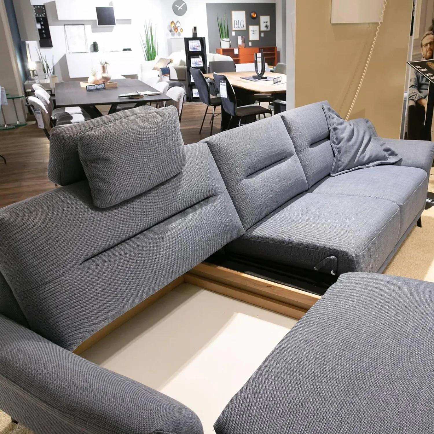 Musterring Ecksofas|Polstergarnitur MR 375 Stoff Picasso Jeans Grau Füße Metall 245 Schwarz Matt Mit Stauraumfunktion Und Kissen