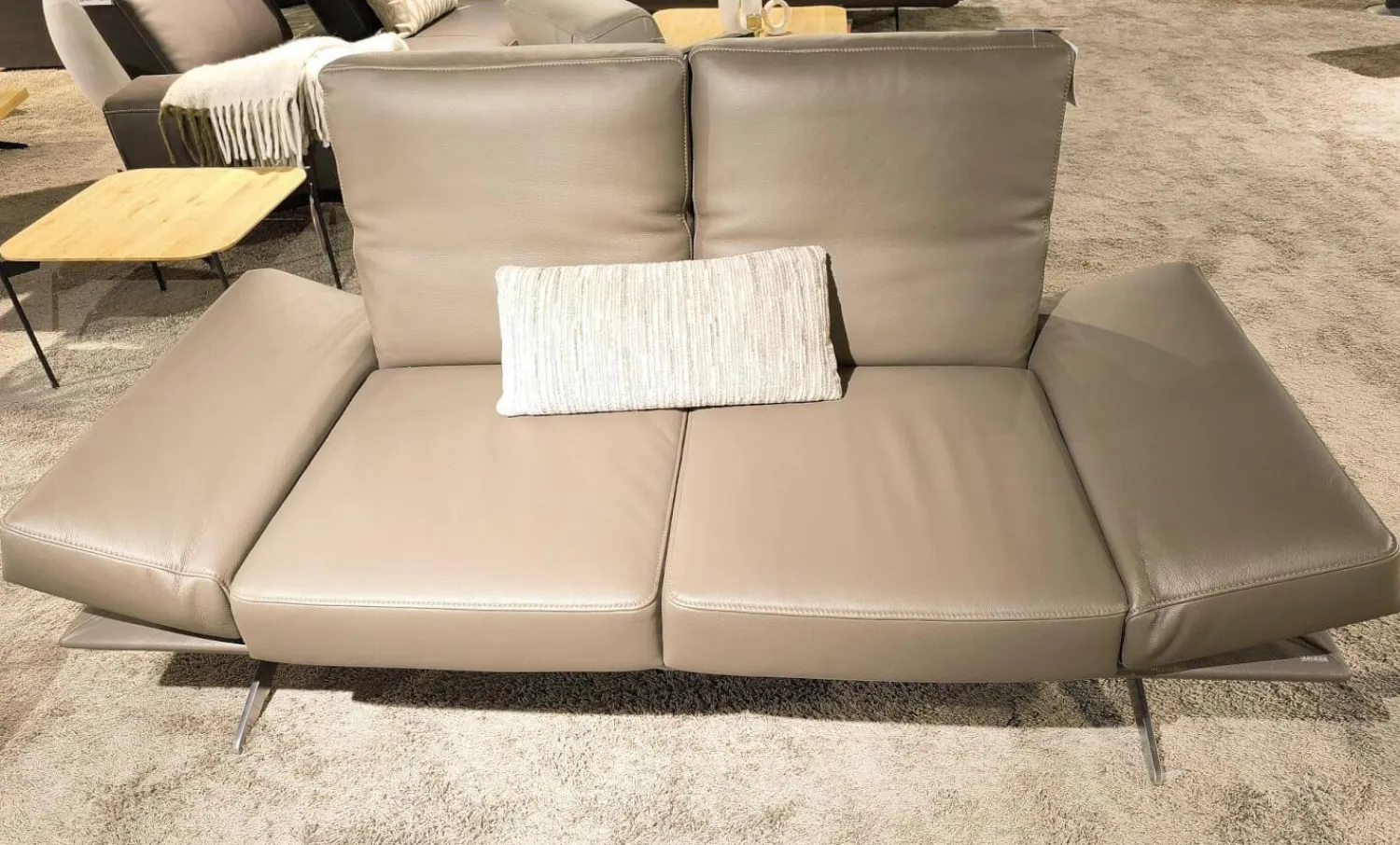 Koinor Polstergruppen|Polstergarnitur Wesley Leder X Happy Oak Beige Gestell Metallkufe Nickel Schwarz Satiniert Inklusive Kissen