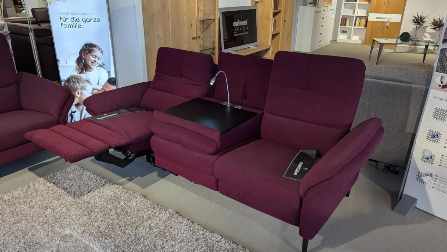 Carina Polstergruppen|Polstergruppe Caro Stoff Trend Bordeaux Rot Metallfüße Schwarz Mit Tisch Buche Schwarz Und LED Lampe