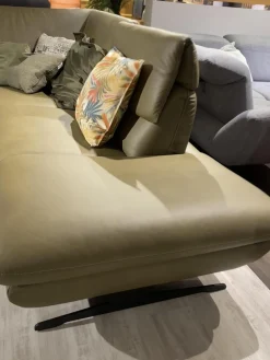 Steinpol Polstergruppen|Polstergruppe Cesaro Casada Leder Olive Grün Gestell Edelstahl Füße Schwarz Edelstahl Lackiert Mit Elektrischen Verstellungen Der Kopfstützen Und Fußablage Inklusive 5 Kissen