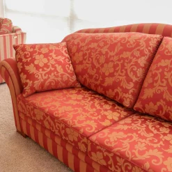 Finkeldei Polstergruppen|Polstergruppe Clara 334 Stoff Rot Beige Gold Füße Kirschbaum Lackiert