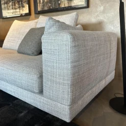 Minotti Wohnlandschaften|Polstergruppe Connery Stoff Double 02 Ghiaccio Grau Ablage Leder Aspen Schwarz Mit Kissen