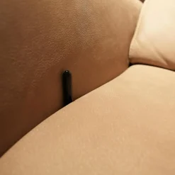 Hukla Polstergruppen|Polstergruppe VS HU1169 Sofa Leder Aurelia Stone Braun Füße Metall Schwarz Mit Sessel Sternfuß Schwarz Und Kissen