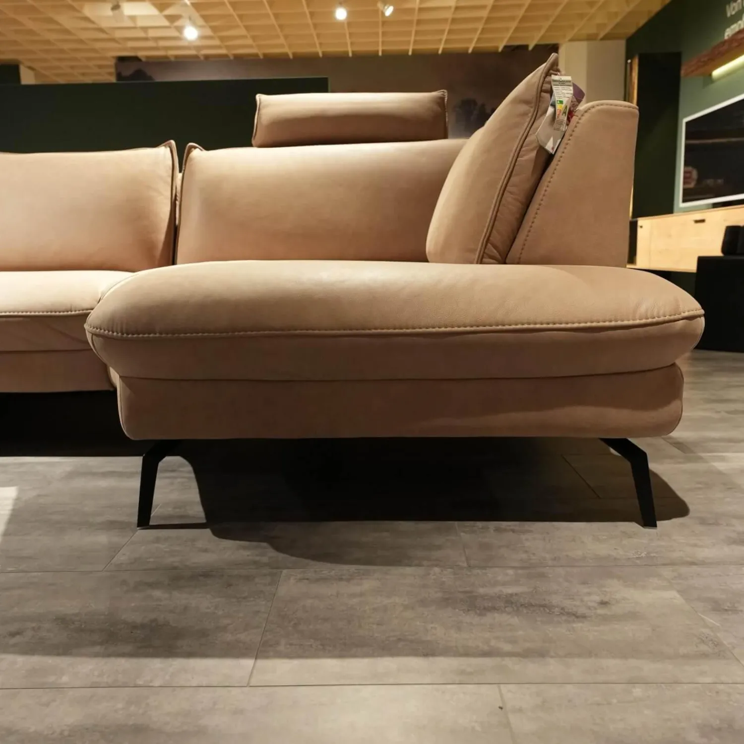 Hukla Polstergruppen|Polstergruppe VS HU1169 Sofa Leder Aurelia Stone Braun Füße Metall Schwarz Mit Sessel Sternfuß Schwarz Und Kissen