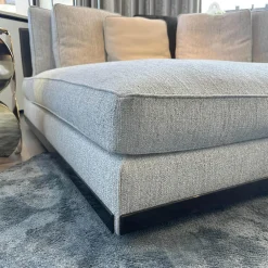 Minotti Wohnlandschaften|Polstergruppe West Stoff Fisher 10 Ghiacciol Grau Inklusive Tischelement Und Kissen