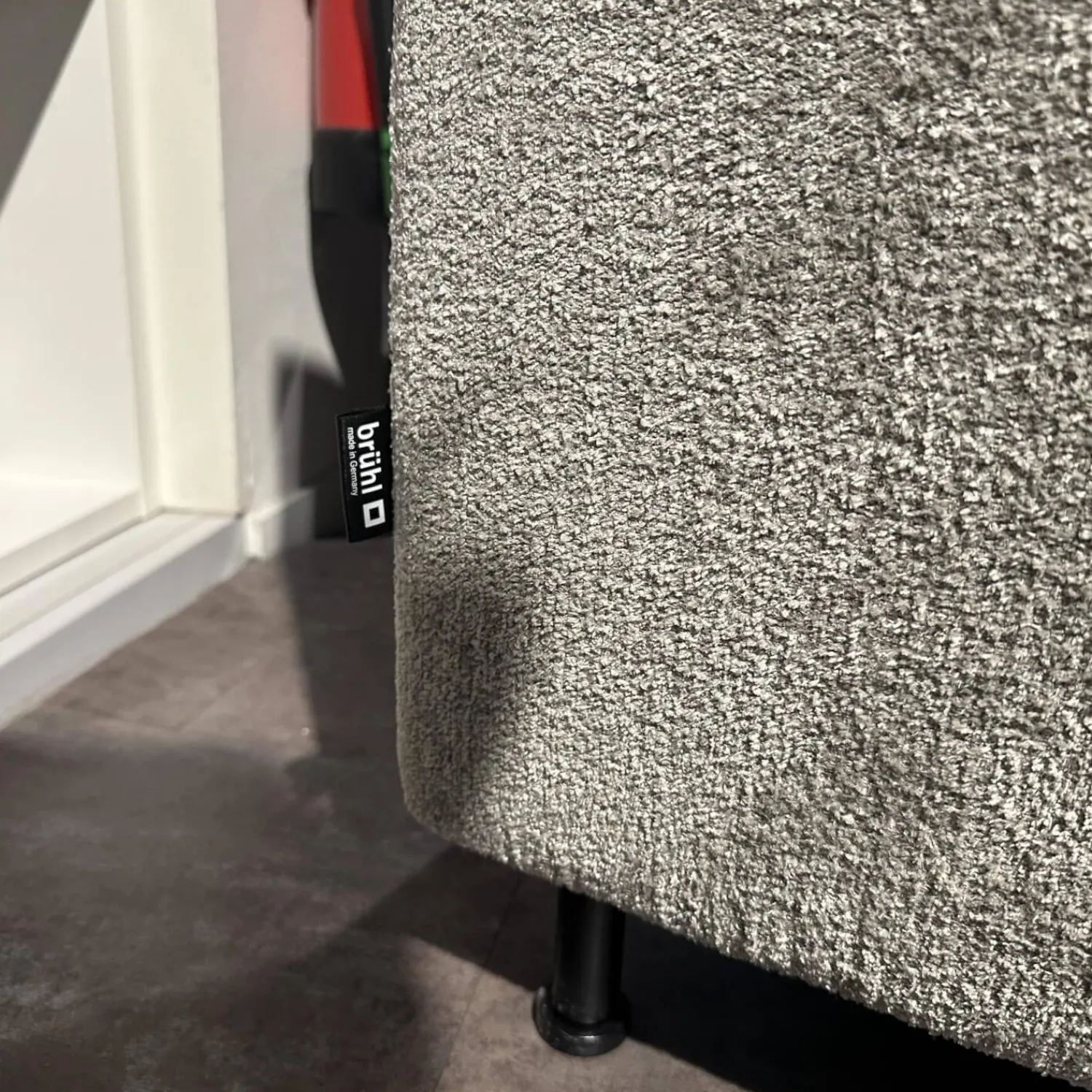 Brühl Ecksofas|Polsterkombination Jubiläumsstoff 6451 0025 Grau Beige Gestell Metall Schwarz Inklusive Kissen