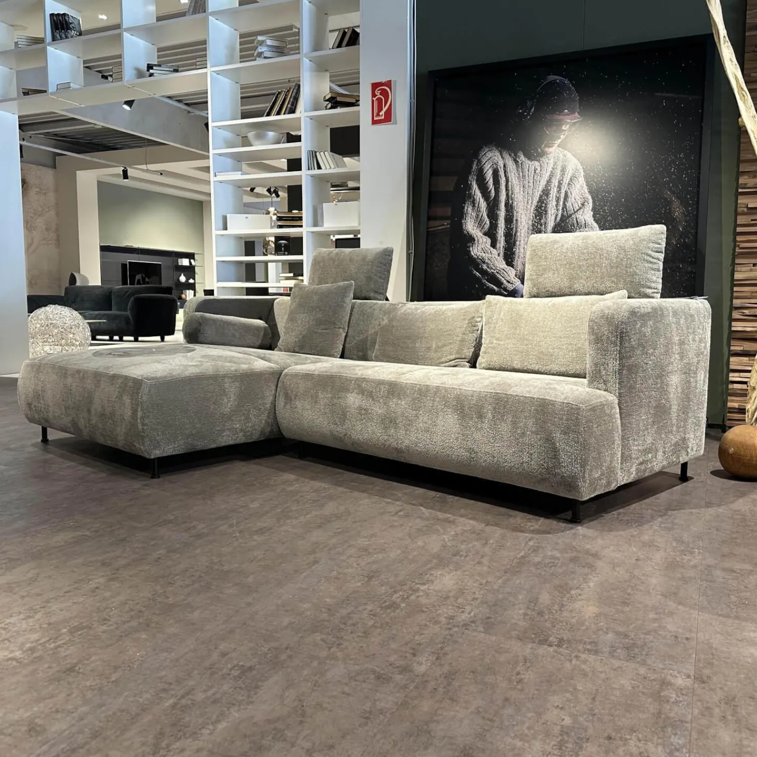 Brühl Ecksofas|Polsterkombination Jubiläumsstoff 6451 0025 Grau Beige Gestell Metall Schwarz Inklusive Kissen