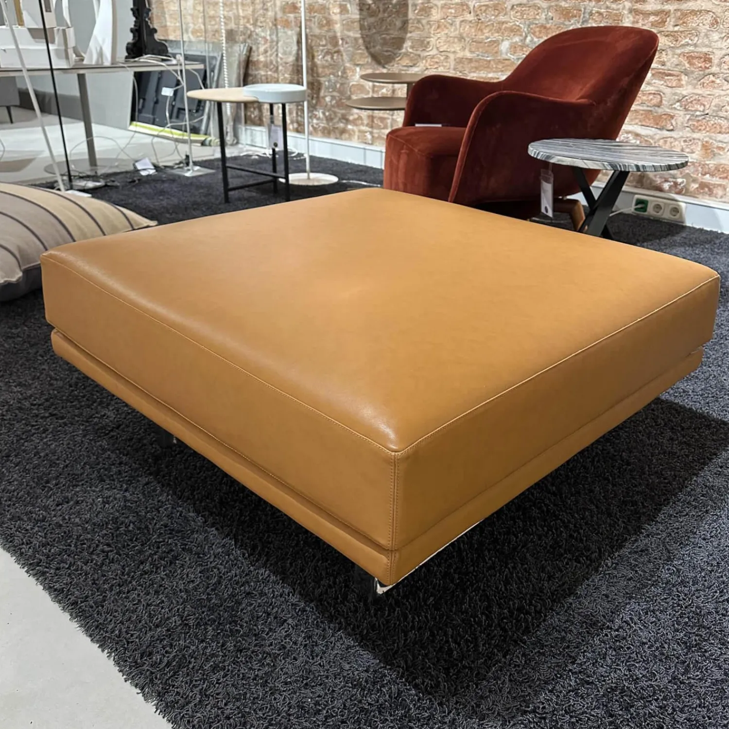 Walter Knoll Hocker & Sitzsäcke|Polstersitz Prime Time 490 H1 Leder Elen 1401 Tan Braun Kufen Aluminium Poliert