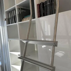 Interlübke Regale|Raumteilerwand Studimo Korpus Lack Matt Schneeweiß M03 Front Lack Hochglanz Schneeweiß M74 Mit Leiter