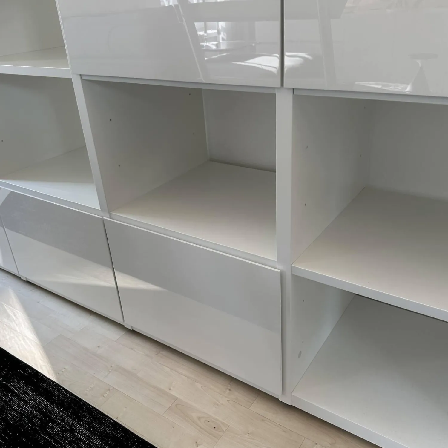 Interlübke Regale|Raumteilerwand Studimo Korpus Lack Matt Schneeweiß M03 Front Lack Hochglanz Schneeweiß M74 Mit Leiter