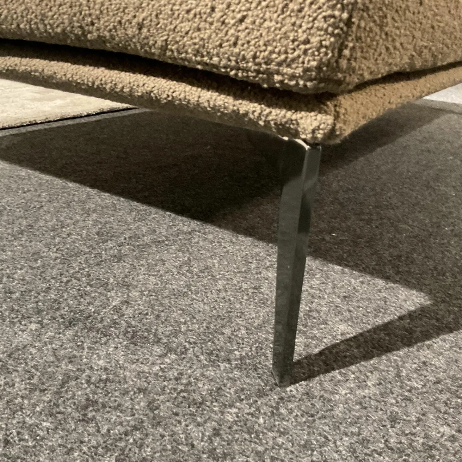 Cierre Daybeds & Recamieren|Recamiere Aida Stoff 2 Orsetto 5 121 Beige Braun Gestell Schwarz Chrom Mit Klappbarere Armlehne