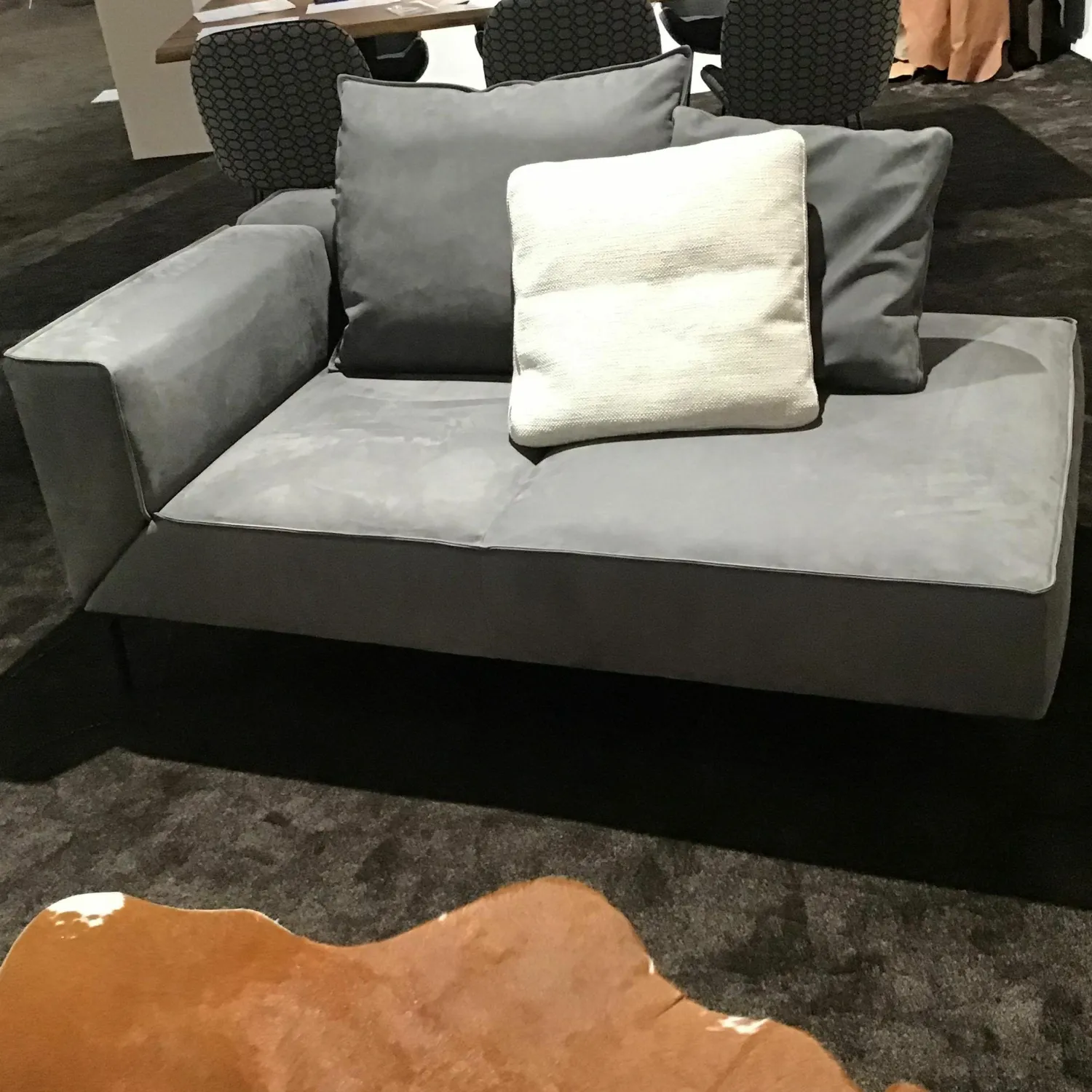 Jori Daybeds & Recamieren|Recamiere Landscape Leder Nubuck Antraciet Anthrazit Gestell Metall Lack Schwarz Matt Inklusive Kissen