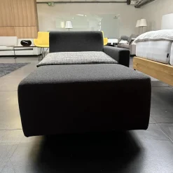 Werther Daybeds & Recamieren|Recamiere Wave Bezug Stoff U3986N Grau Schwarz Einlegekissen Stoff R2071F Schwarz Füße Holz Gebeizt