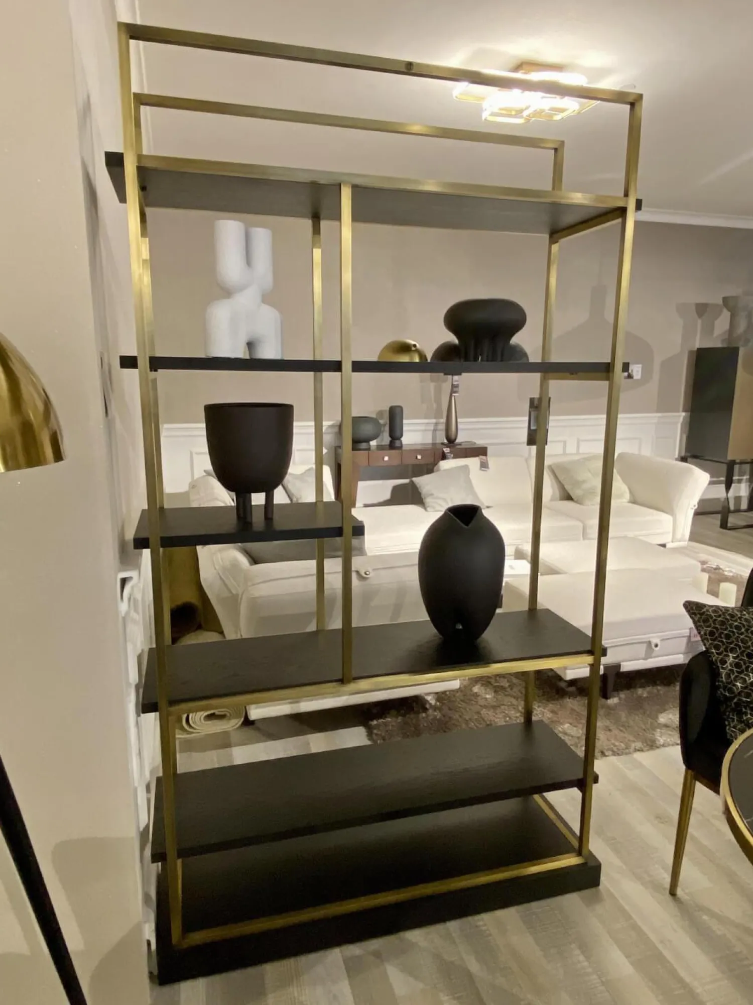 Christine Kröncke Regale|Regal Bronxx S1 Gestell Messing Gebürstet Leicht Patiniert Böden Eiche Anthrazit Matt Lackiert