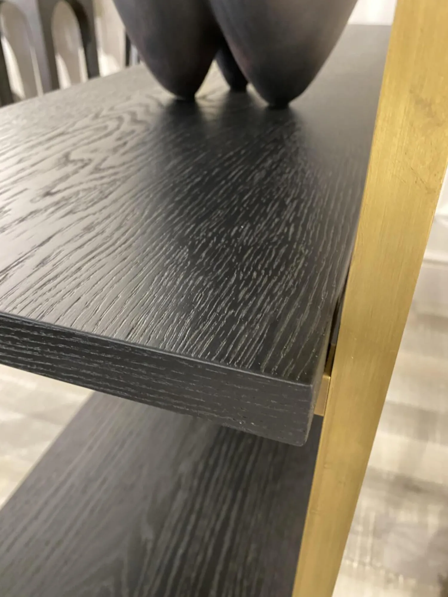 Christine Kröncke Regale|Regal Bronxx S1 Gestell Messing Gebürstet Leicht Patiniert Böden Eiche Anthrazit Matt Lackiert