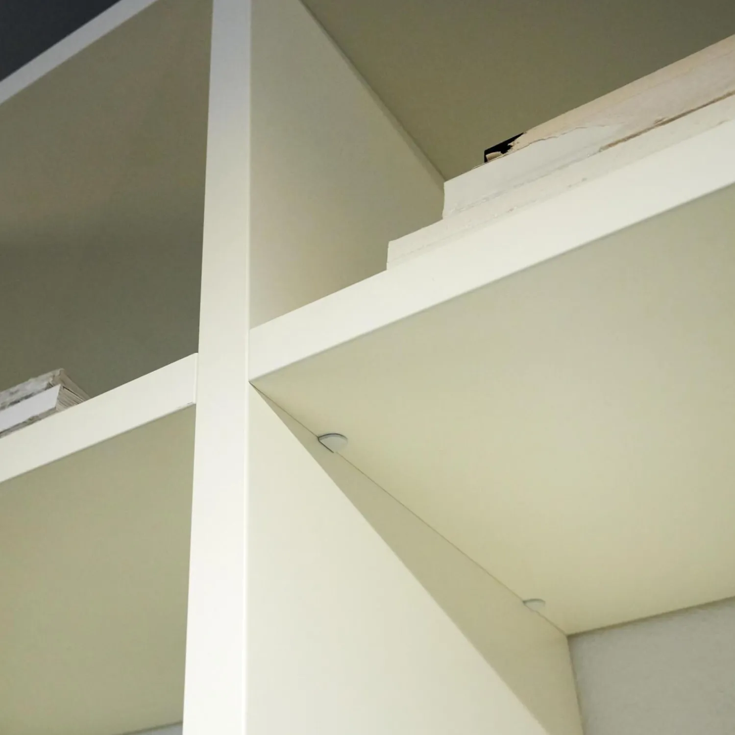 Porro Regale|Regal System Mattlackiert Weiß Türen Aus Iron Glas Transparent Mit Beleuchtung